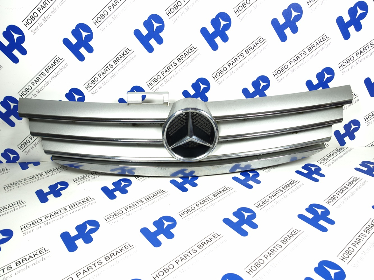 Grille A-klasse w169 - Article 16999 1 - A1698800583