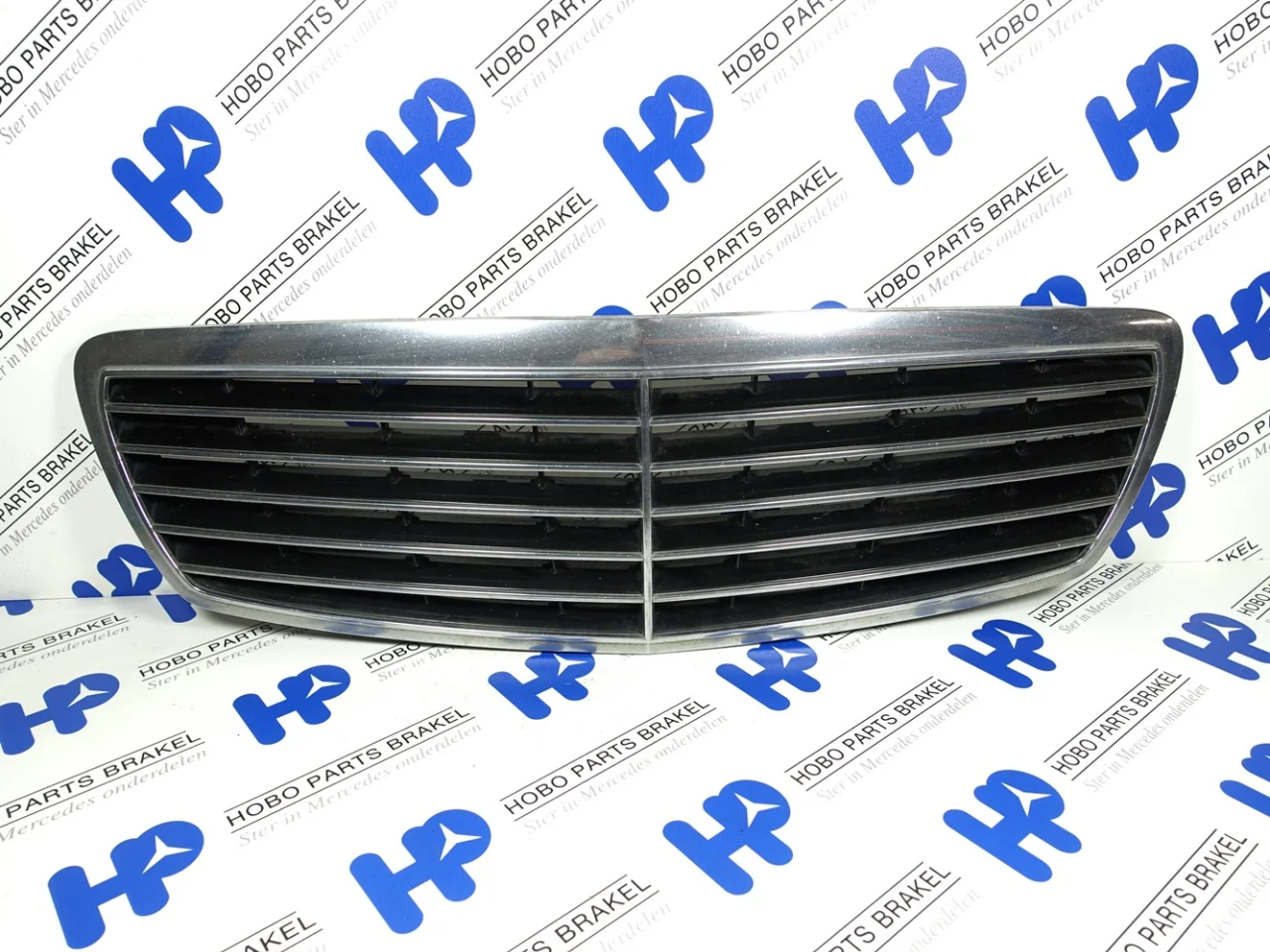 Grille E-class w211 - Article 17000 1 - A2118800583