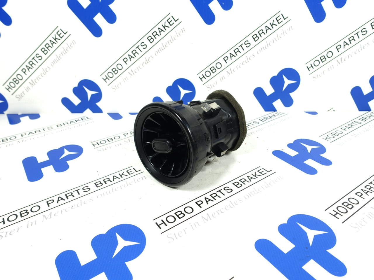 Luchtrooster A 910 830 3401