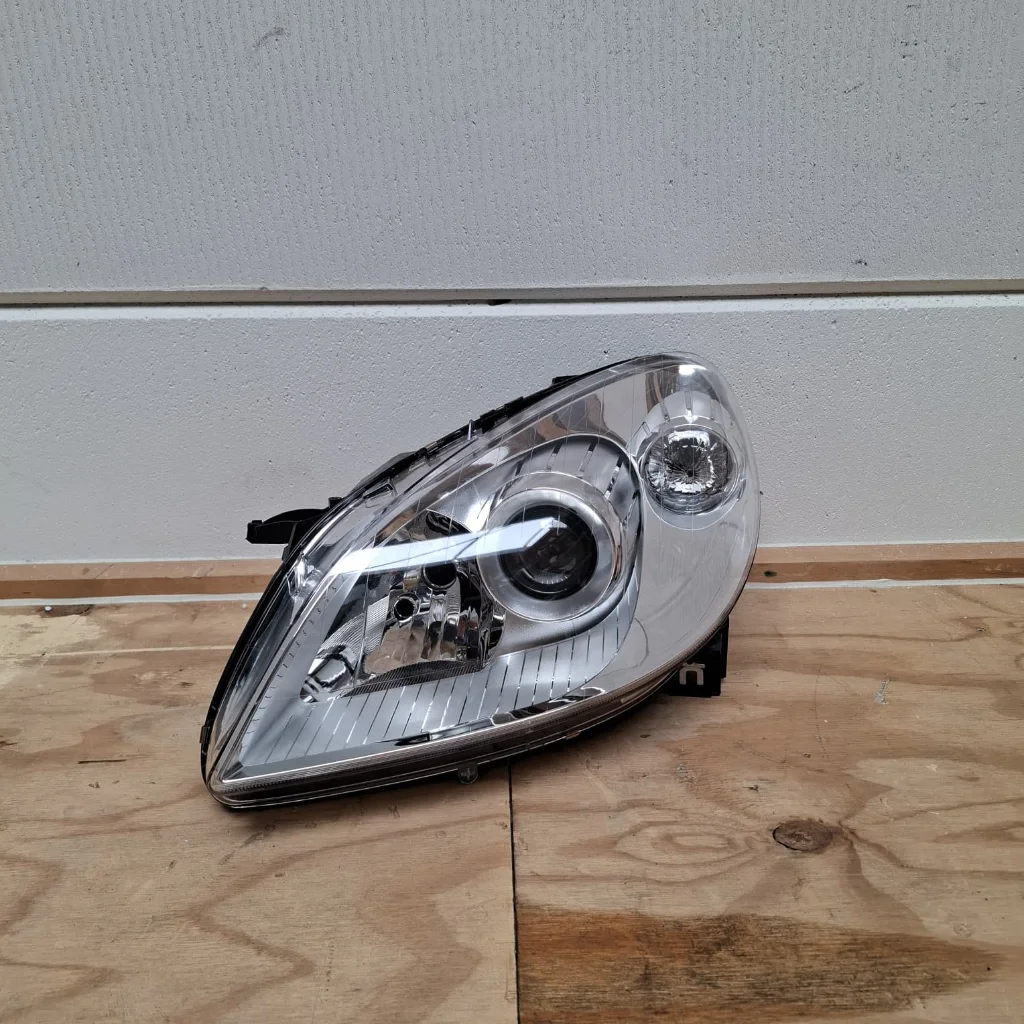 Headlight B-class w245 Left (New) - Article 17109 1 - 20-11574-05-2