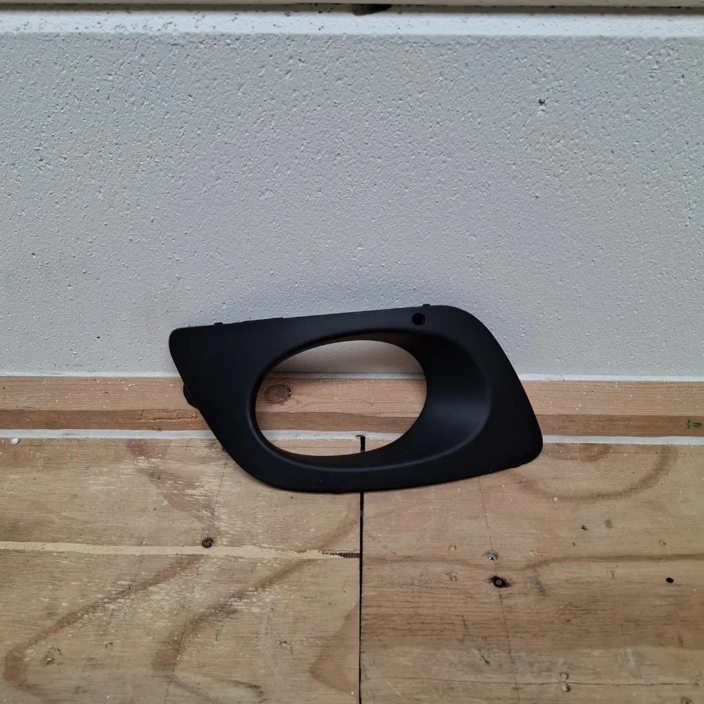 Fog light cover A 906 885 0253 Left (New) 1 - Article 17114 1 - A9068850253-N
