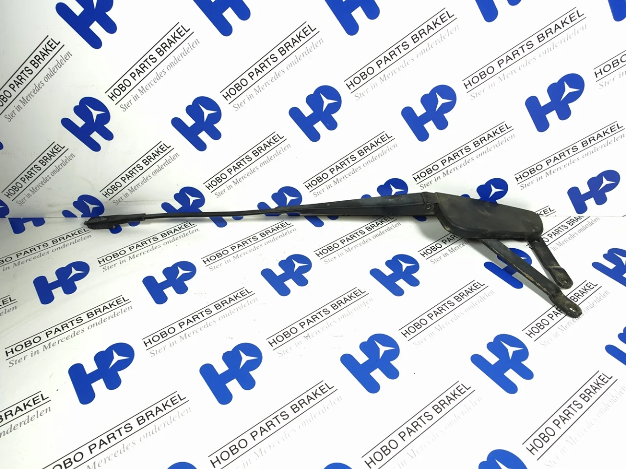 Wiper arm A 164 820 0640 - Article 17183 1 - A1648200640