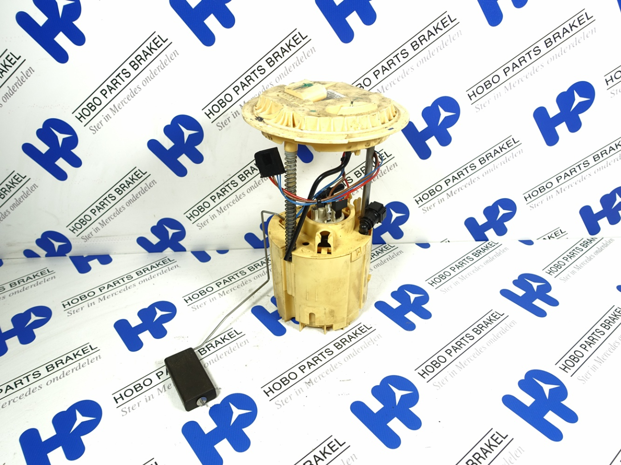 Brandstofpomp tank A 164 470 2094 - Article 17198 1 - A1644702094