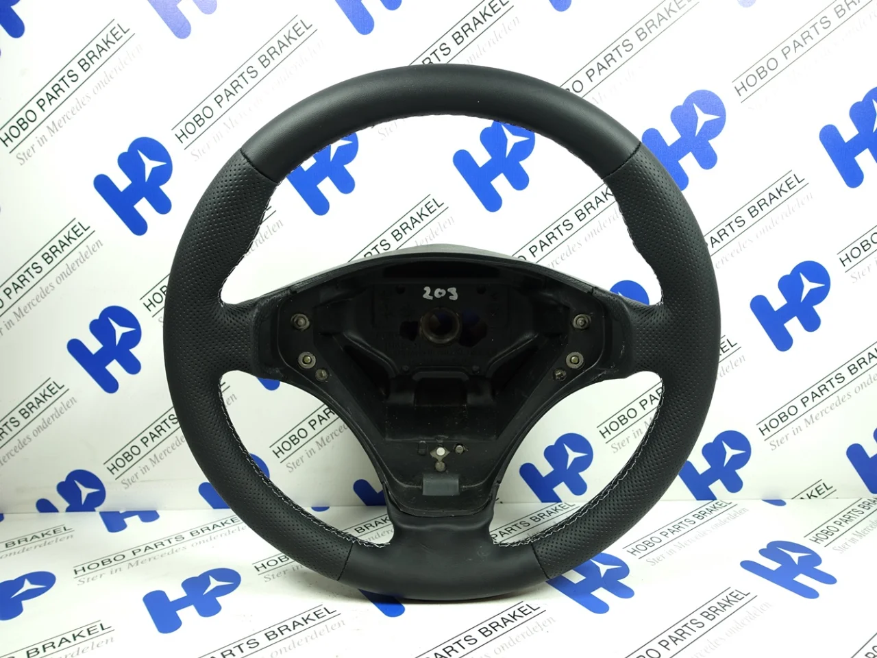 Stuurwiel C-klasse w203 Sportpakket/AMG nieuw bekleed1 - Article 17217 1 - A2034602503-N1