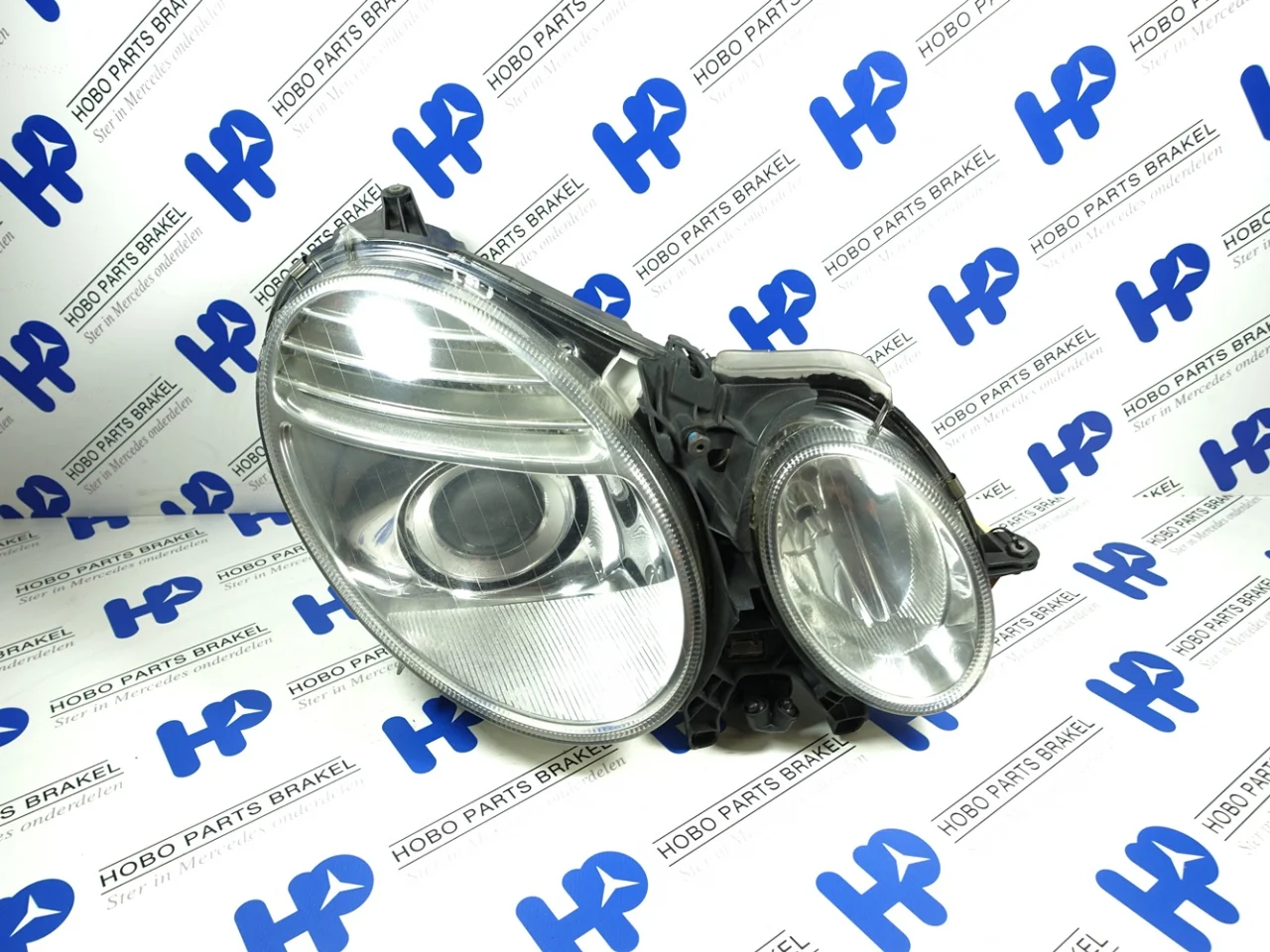 Headlight E-class w211 Facelift Xenon Right - Article 17238 1 - A2118204861