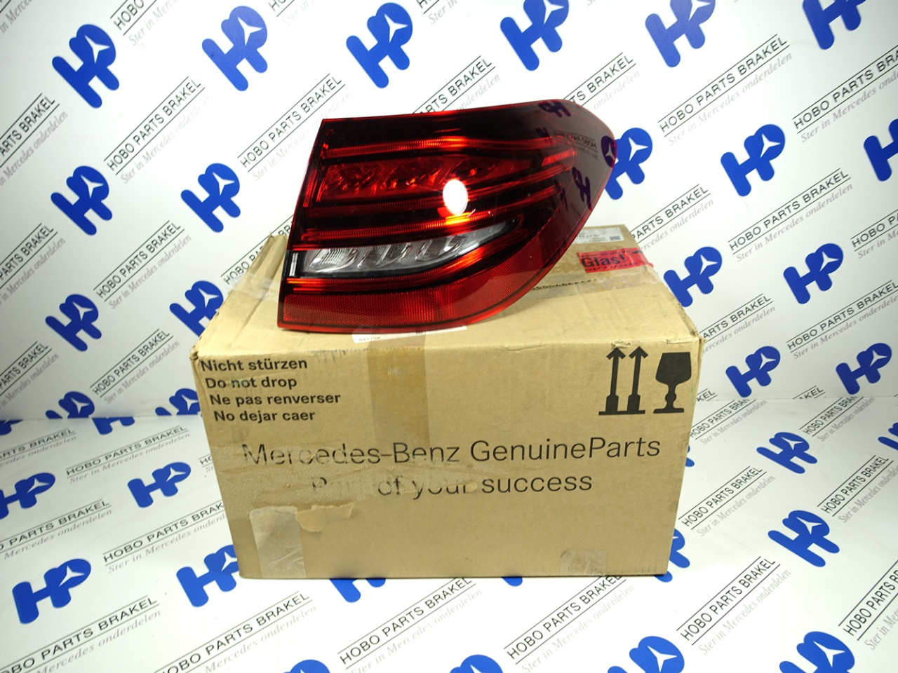 Achterlicht C-klasse w205 Facelift Combi LED Rechts (Nieuw)