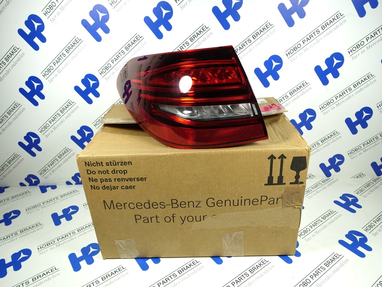 Achterlicht C-klasse w205 Facelift Combi LED Links (Nieuw)