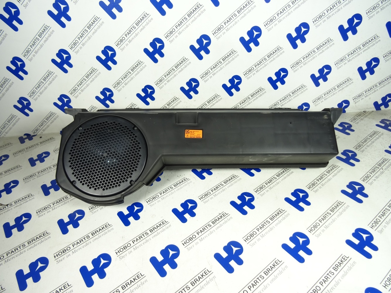 Subwoofer A 251 820 0002 - Article 6458 1 - A2518200002