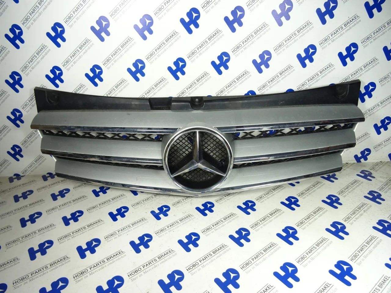 Grille Vito w639 Facelift - Article 6487 1 - A6398800083