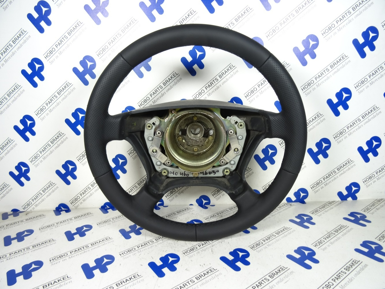 Stuurwiel 190 serie w201 / 200 &ndash; 300 serie w124 nieuw bekleed