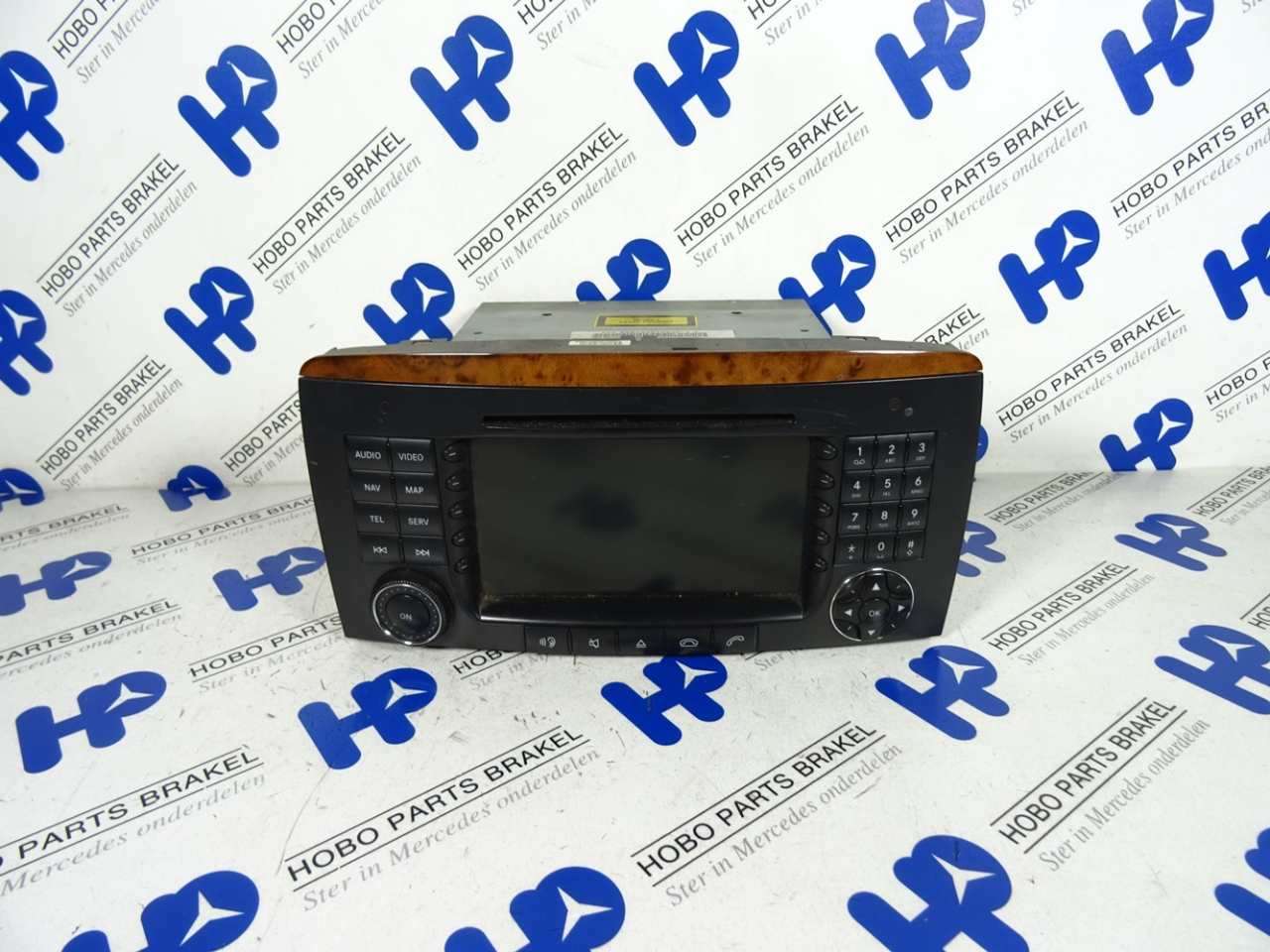 Comand A 251 820 0979
