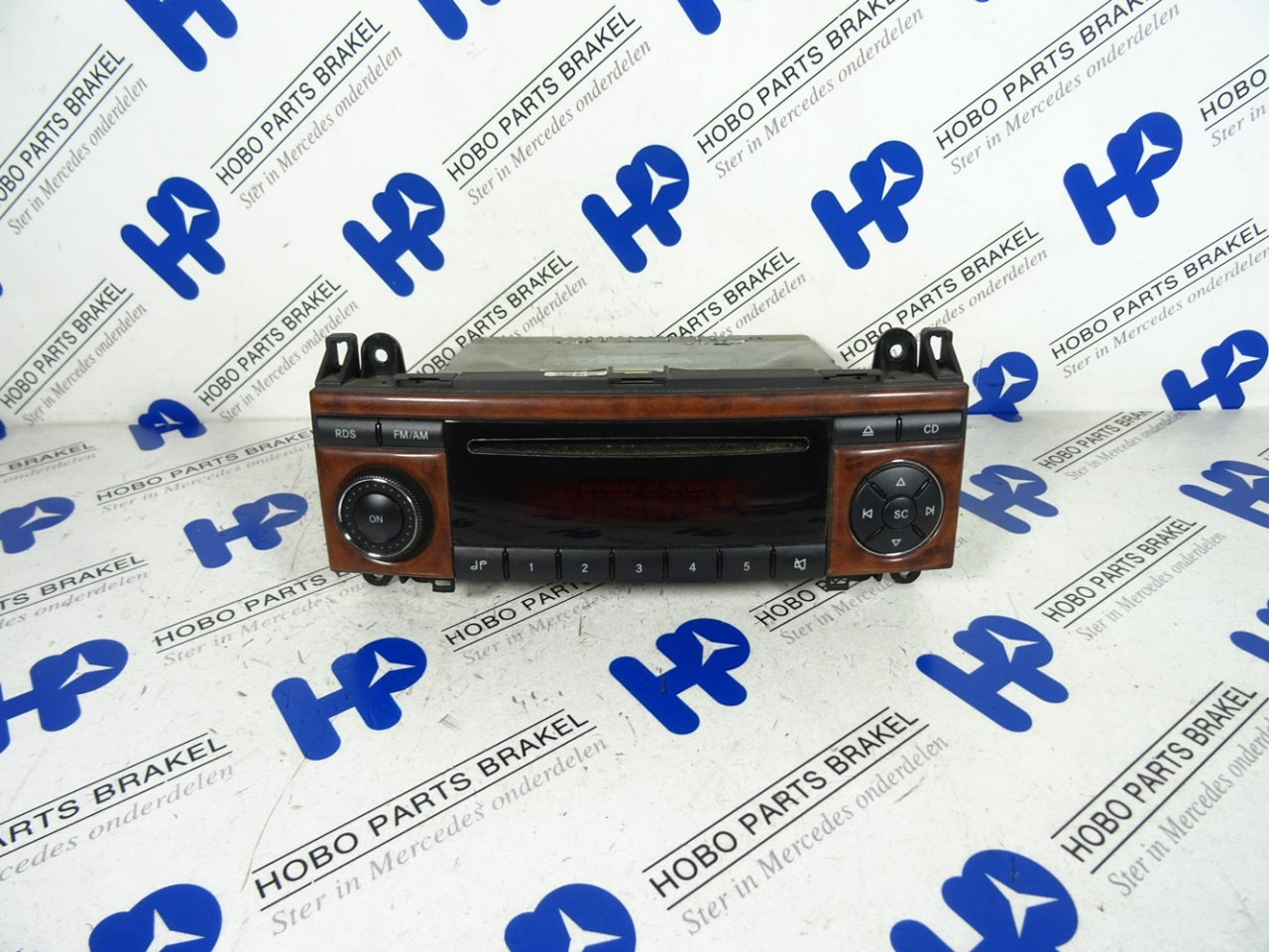 Radio/CD-speler A 169 820 0486