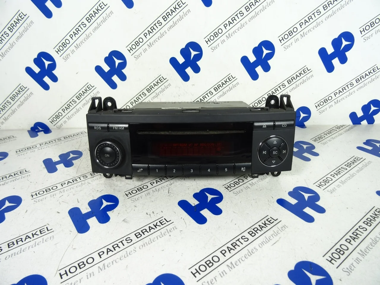 Radio CD player A 169 820 0086 - Article 6629 1 - A1698200086