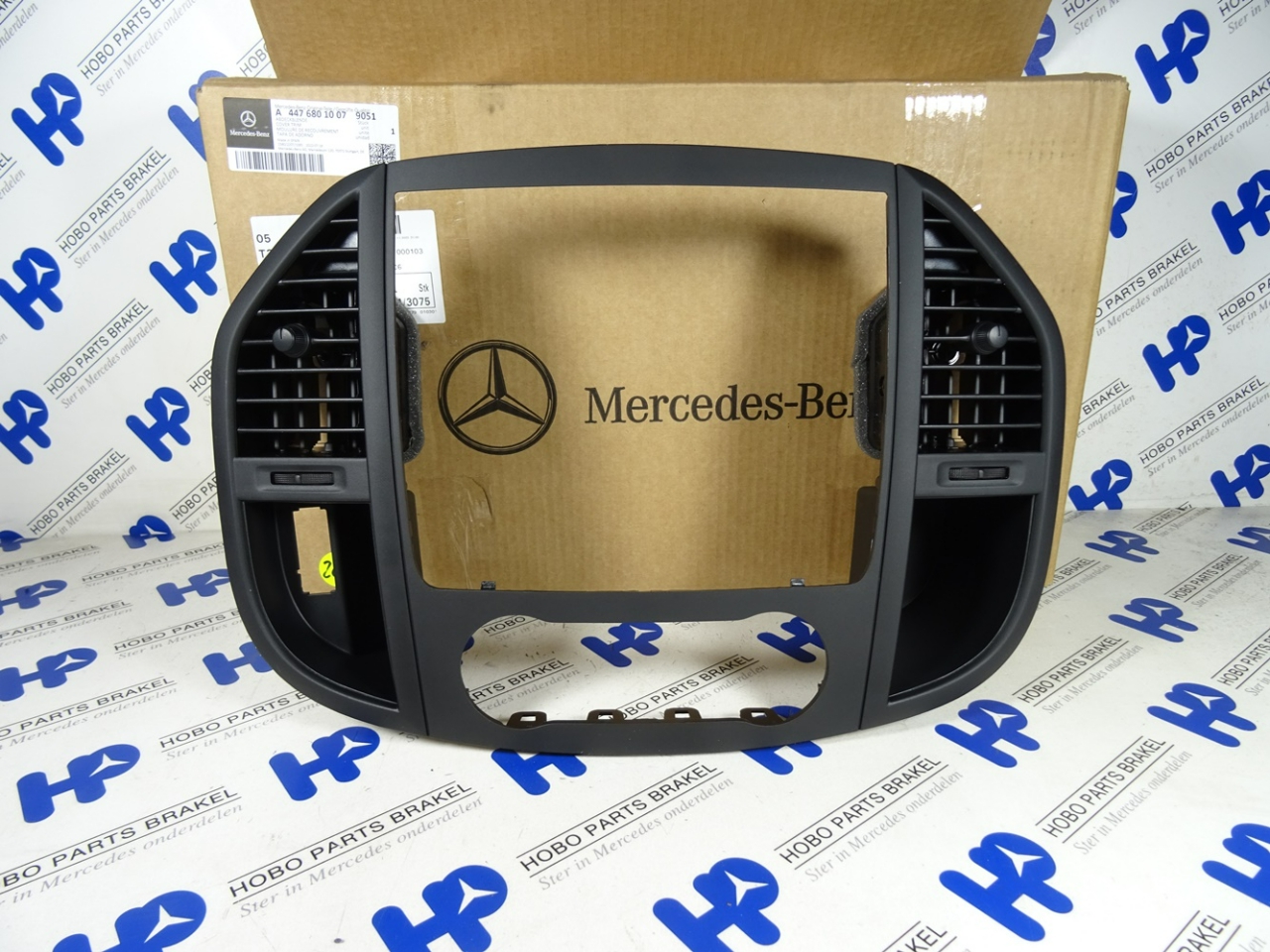 Dashboard afdekking A 447 680 1007 (Nieuw)