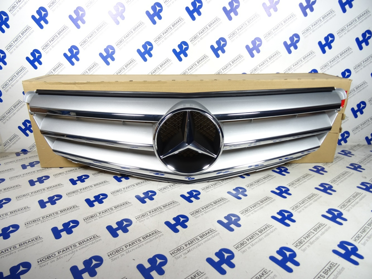 Grille C-klasse w204 Avantgarde (Nieuw)