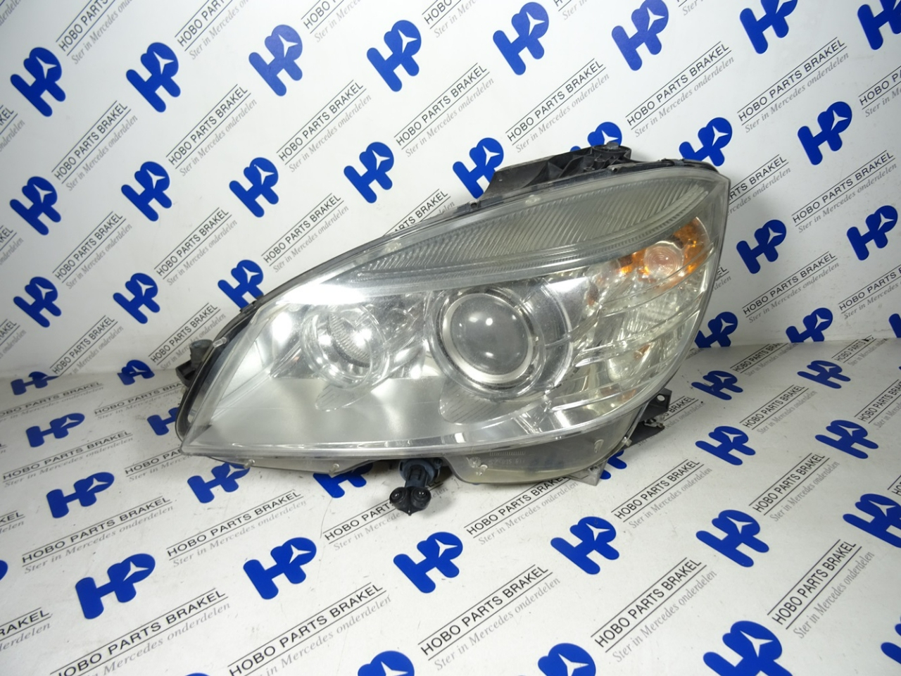 Koplamp C-klasse w204 Xenon Links
