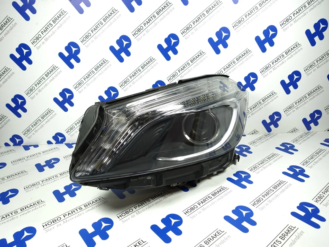 Headlight A-class w176 Bi-Xenon Left - Article 8151 1 - A1768201161