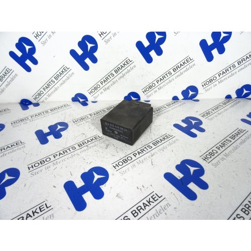 Achterruit relais A 000 446 0027 - A0004460027 - A0004460027