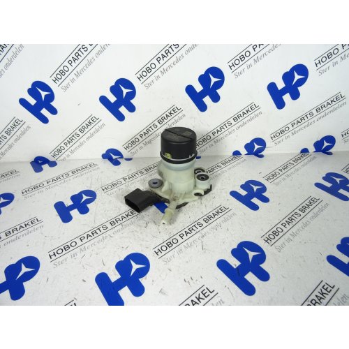 AdBlue pomp A 000 470 0400 - A0004700400 - A0004700400