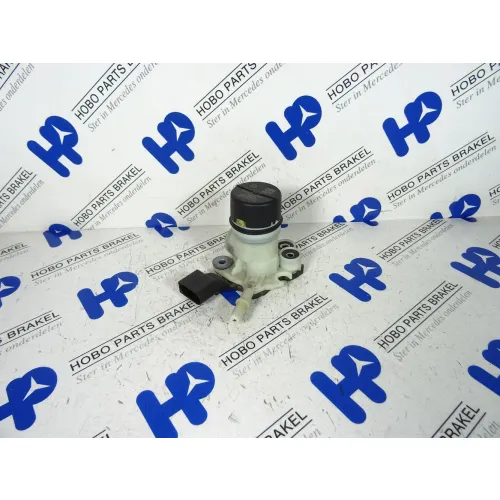 AdBlue pomp A 000 470 0400 - A0004700400 - A0004700400