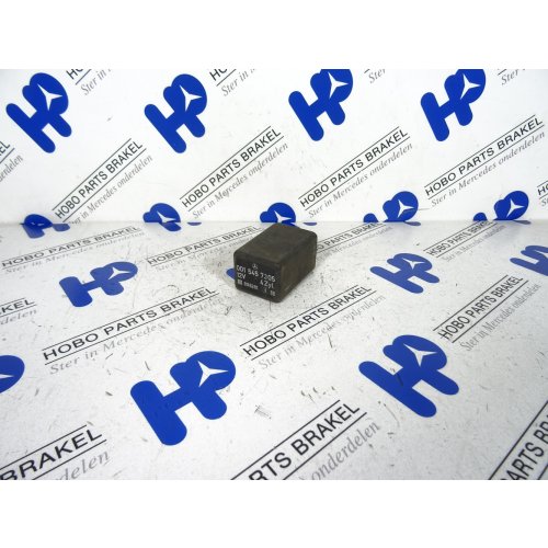 Brandstofpomp relais A 001 545 7305 - A0015457305 - A0015457305