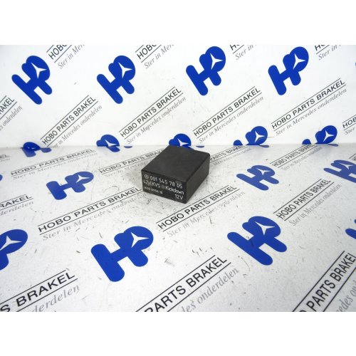 Brandstofpomp relais A 001 545 7805 - A0015457805 - A0015457805