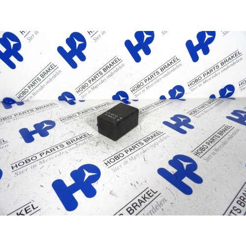 Achterruit relais A 126 820 1210 - A1268201210 - A1268201210
