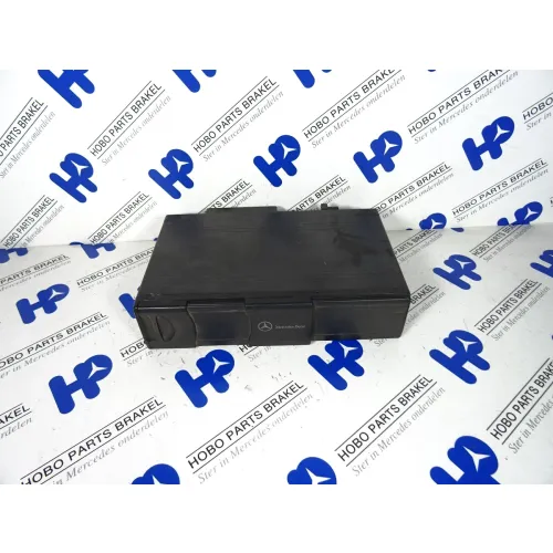 CD changer A 163 820 1589 - A1638201589 - A1638201589