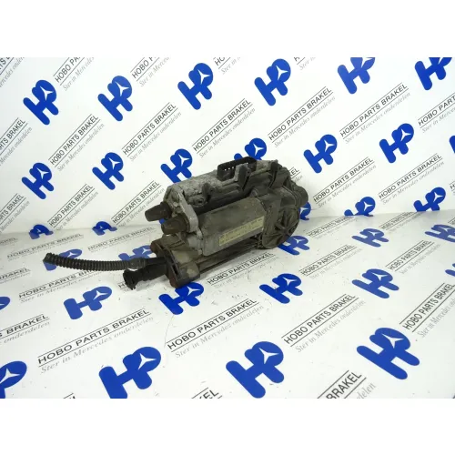 Koppelingspomp A 168 290 0304 - A1682900304 - A1682900304