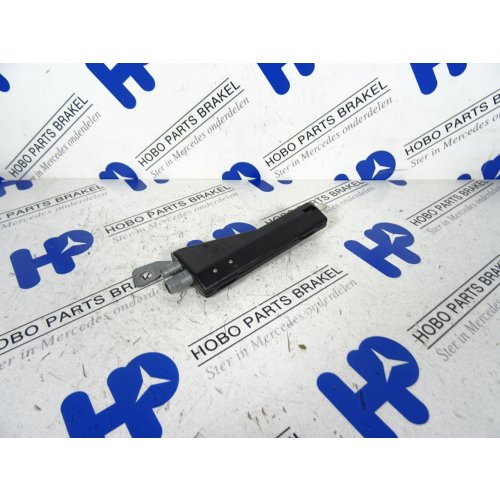 Antenne versterker A 168 820 0289 - A1688200289 - A1688200289