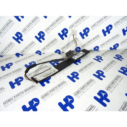 Antenne versterker A 203 820 0989 - A2038200989 - A2038200989