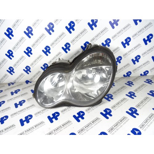Koplamp C-klasse w203 Facelift Links. - A2038201159 - A2038201159