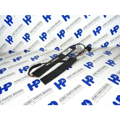 Antenne versterker A 203 820 6489 - A2038206489 - A2038206489