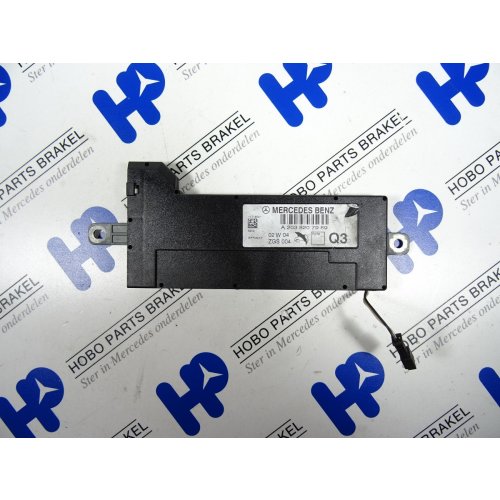 Antenna amplifier A 203 820 7989 - A2038207989 - A2038207989