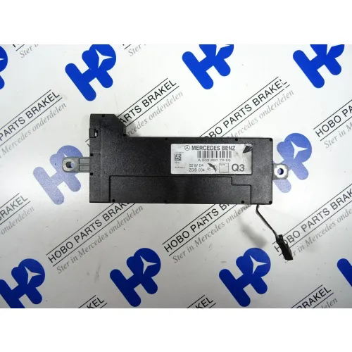 Antenne versterker A 203 820 7989 - A2038207989 - A2038207989