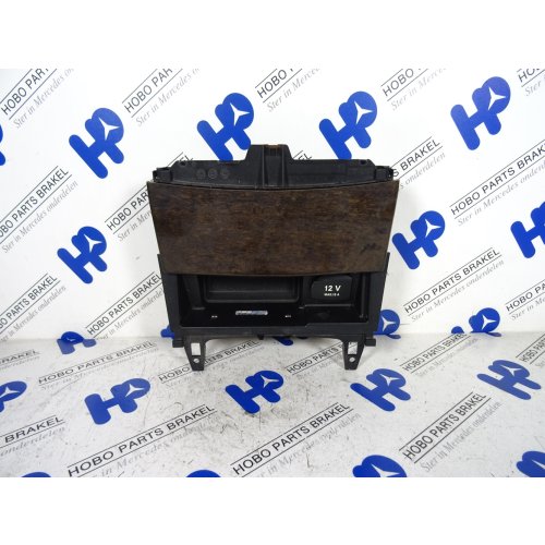 Asbak A 204 680 1350 hout - A2046801350 1 - A2046801350-1