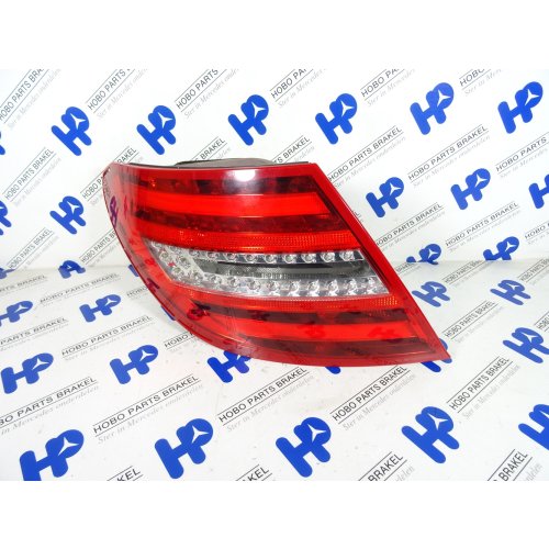 Achterlicht C-klasse w204 Facelift Links - A2048205464 - A2048205464