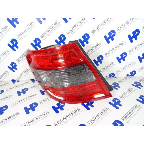 Achterlicht C-klasse w204 Combi Links1 - A2049069302 - A2049069302