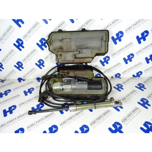 Achterklep pomp A 211 800 0048 +cill - A2118000048 1 - A2118000048-1