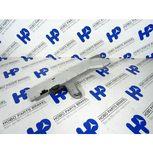 Antenne versterker A 211 820 0089 - A2118200089 - A2118200089