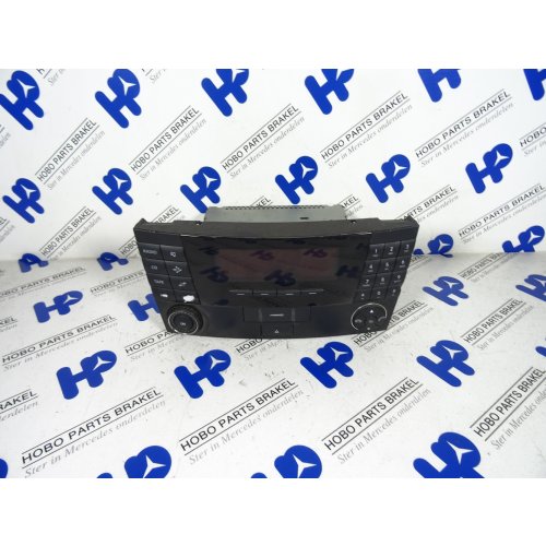 Radio A 211 820 0879 (!) - A2118200879  - A2118200879