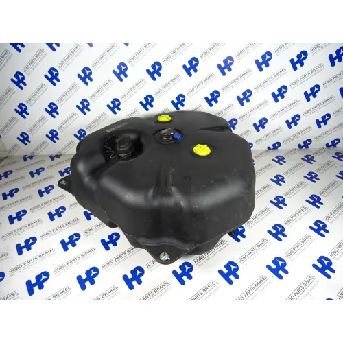AdBlue brandstoftank A 212 470 4802 - A2124704802 - A2124704802