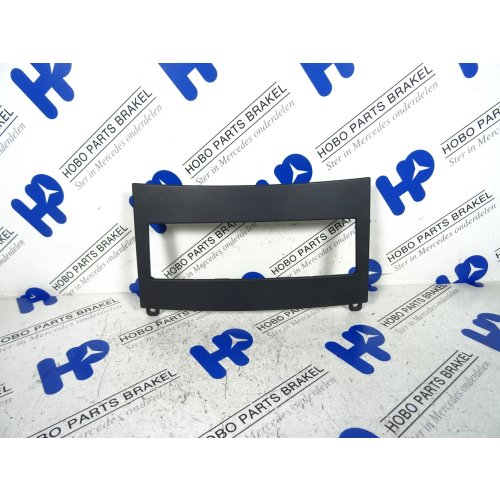 Middenconsole sierlijst A 212 680 0207 - A2126800207 - A2126800207