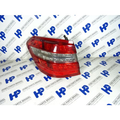 Achterlicht E-klasse w212 Combi Avantgarde Links - A2128203964 - A2128203964