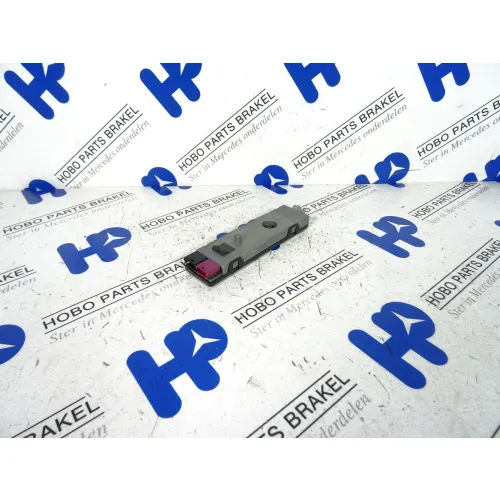 Antenne versterker A 212 905 4903 - A2129054903 - A2129054903