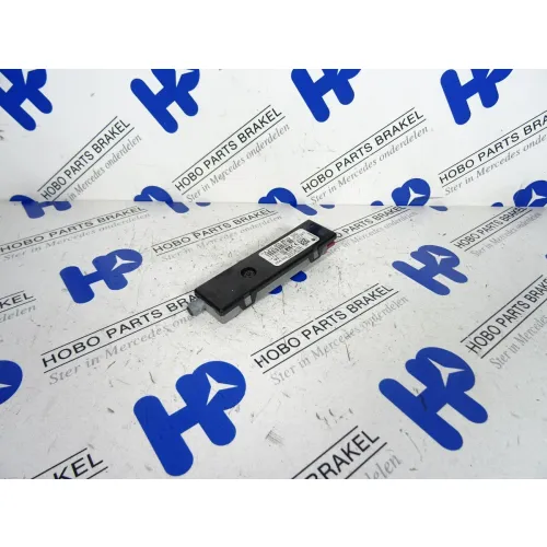 Antenne versterker A 212 905 8003 - A2129058003 - A2129058003