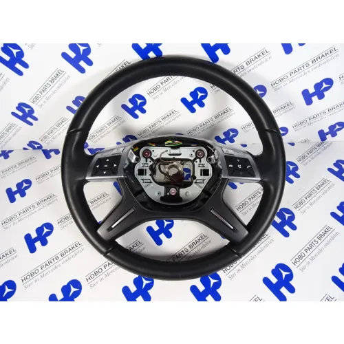 Steering wheel C-class w204 Facelift - A2464605203 9e38 - A2464605203-9E38