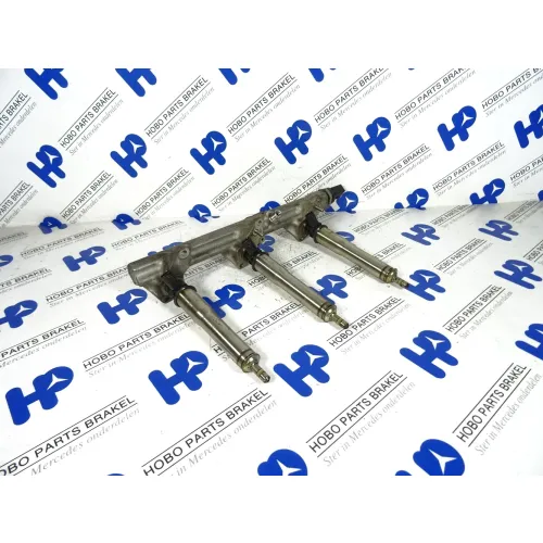 Injector rail A 272 070 5332 - A2720705332 - A2720705332