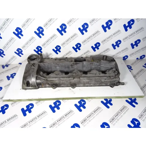 Valve cover A 611 016 2405 - A6110162405 - A6110162405