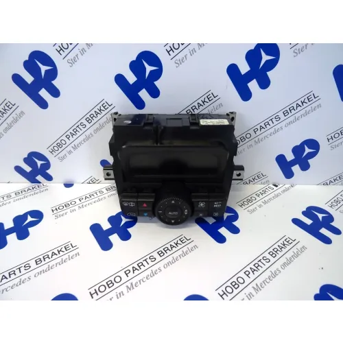 Kachelpaneel A 639 446 1028 - A6398302285 - A6394461028